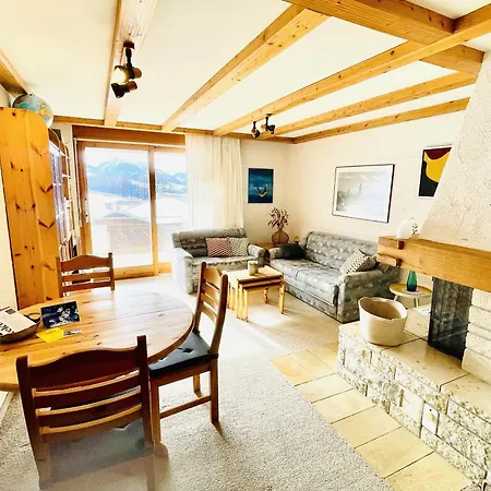 Cozy In With View & Access