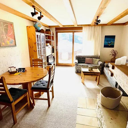 Cozy In With View & Access