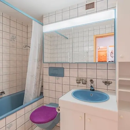 Cozy In With View & Access *