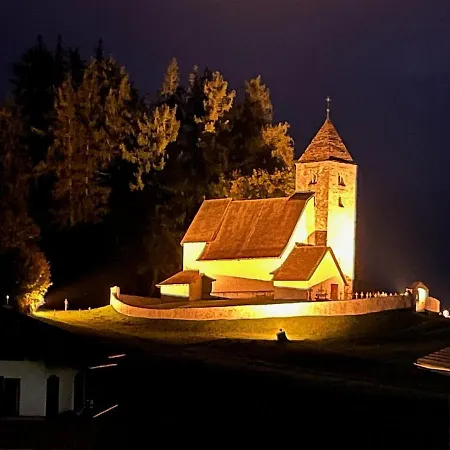 Cozy In With View & Access Apartamento Falera