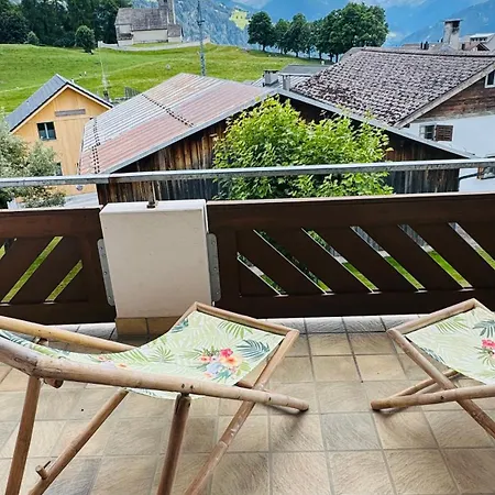 Apartment Cozy In With View & Access