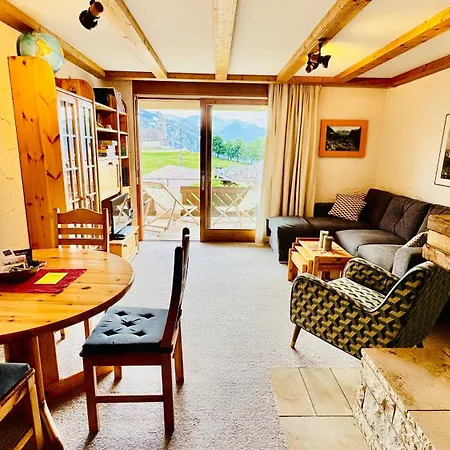 Cozy In With View & Access Apartment *