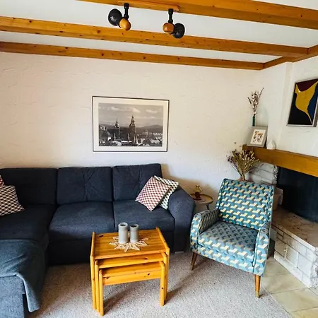 Cozy In With View & Access Apartment *