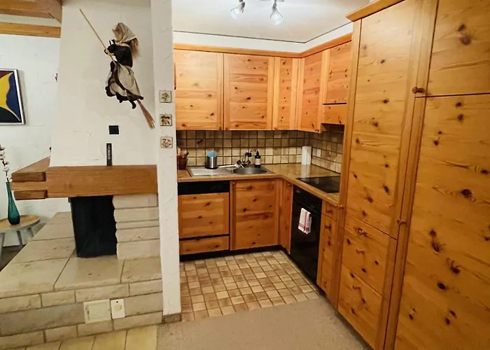 Cozy In With View & Access * Falera