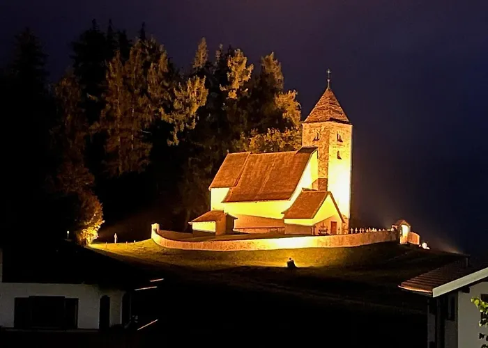 Cozy In With View & Access Appartement Falera